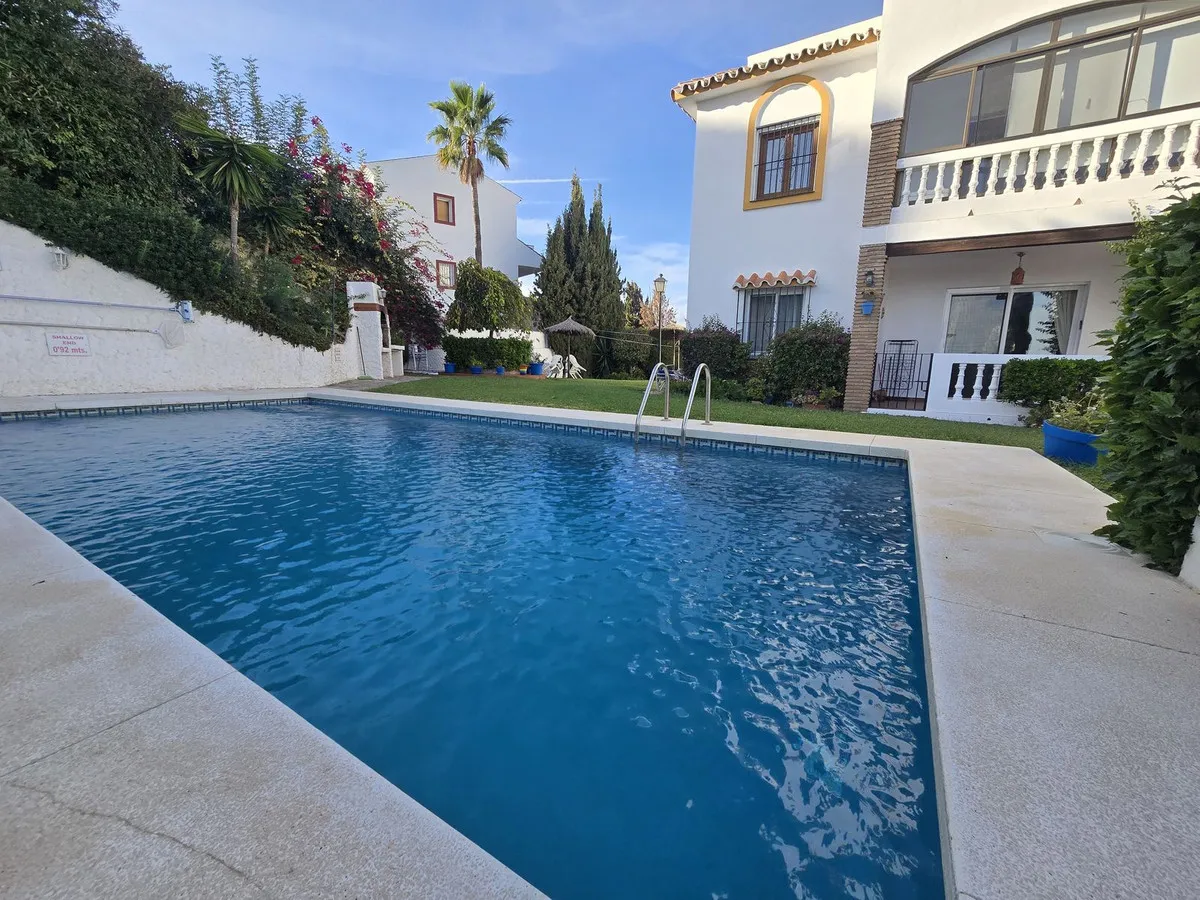 63ca2520-1d42-44f9-b4ea-5595f7323697