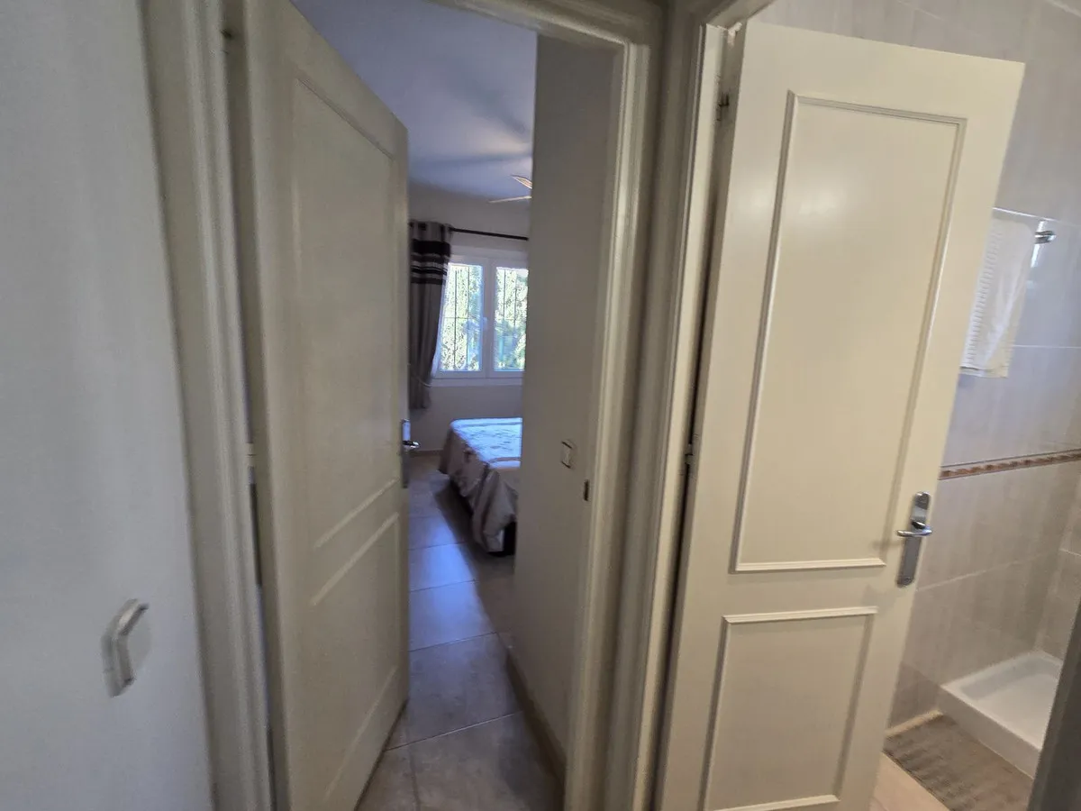 7b8f2328-0cb9-43b5-893c-63c4e43b7a9f