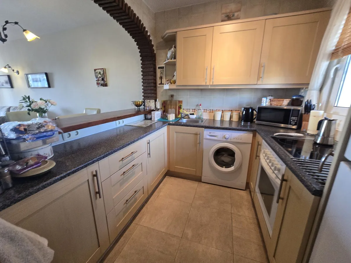 dad02e72-6bba-4b40-8a00-fe3f1f712ee2