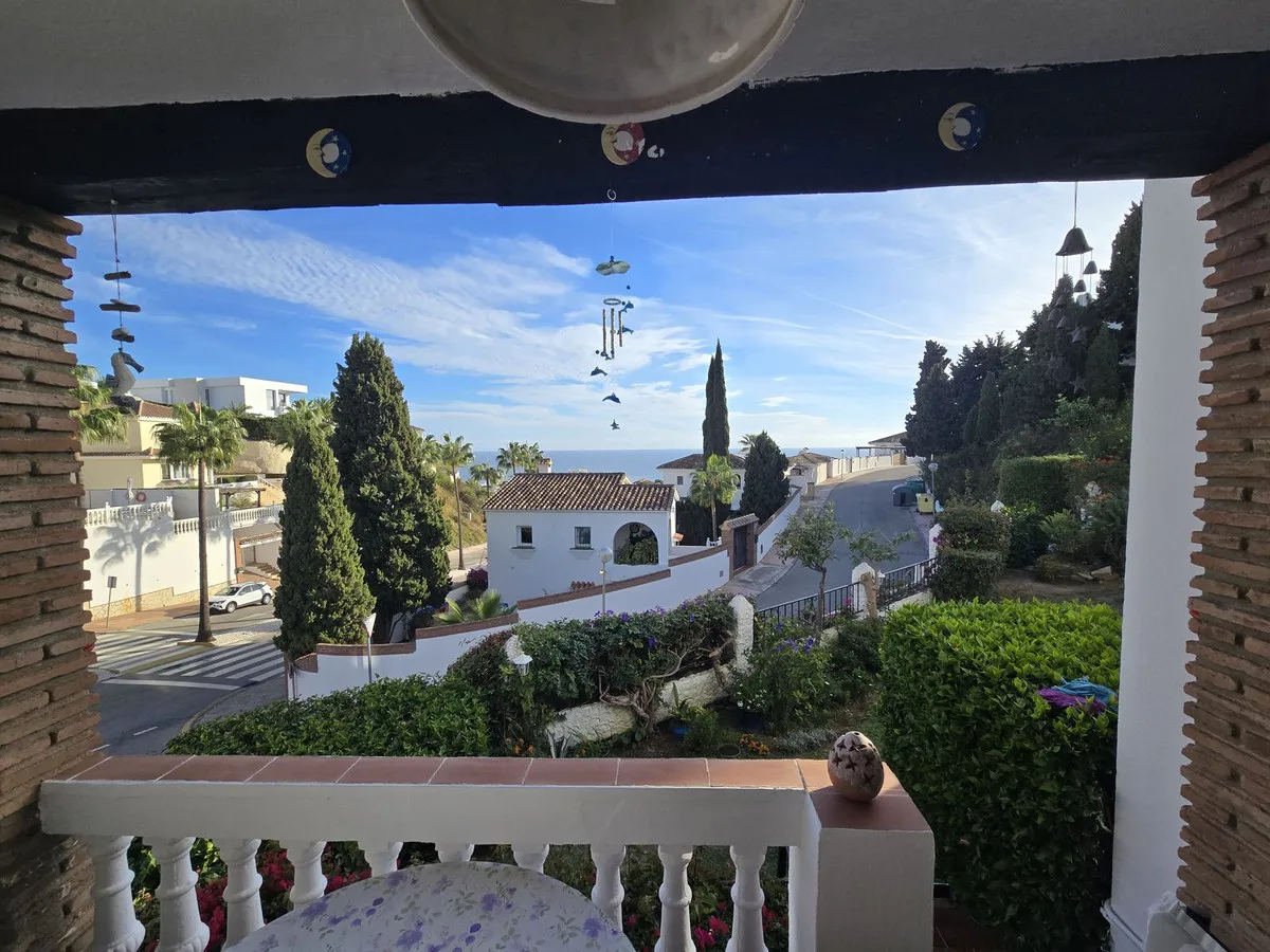 e8d1cb9a-86fc-4681-a29d-f62e70a4fed6