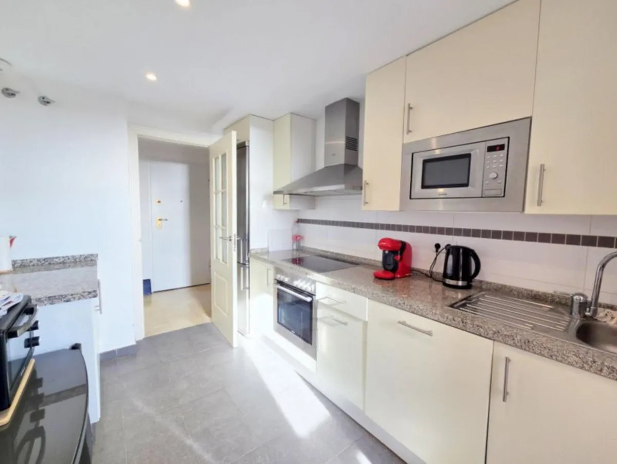 7decd658-916c-4a92-a502-c271a79c28fd