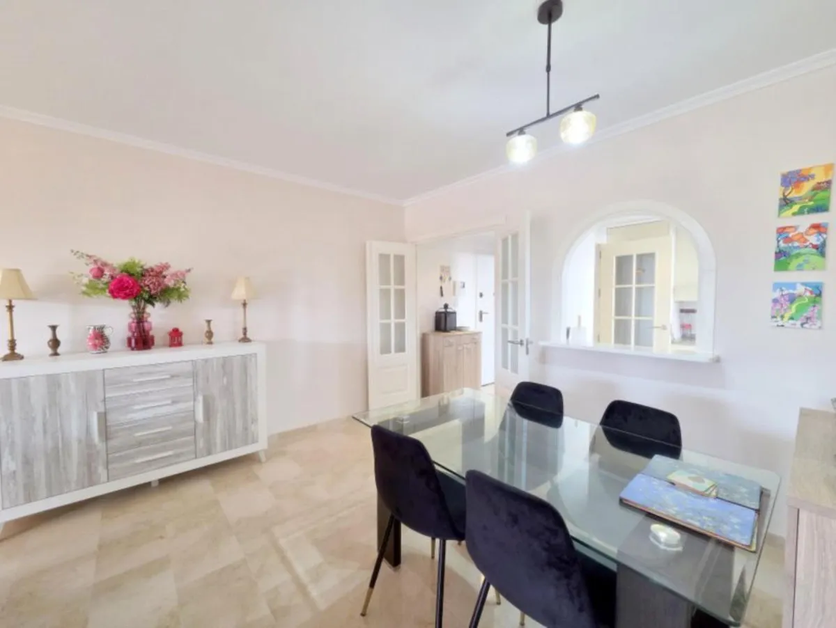 f4f30f64-1559-4701-a8a0-2f6646f35202