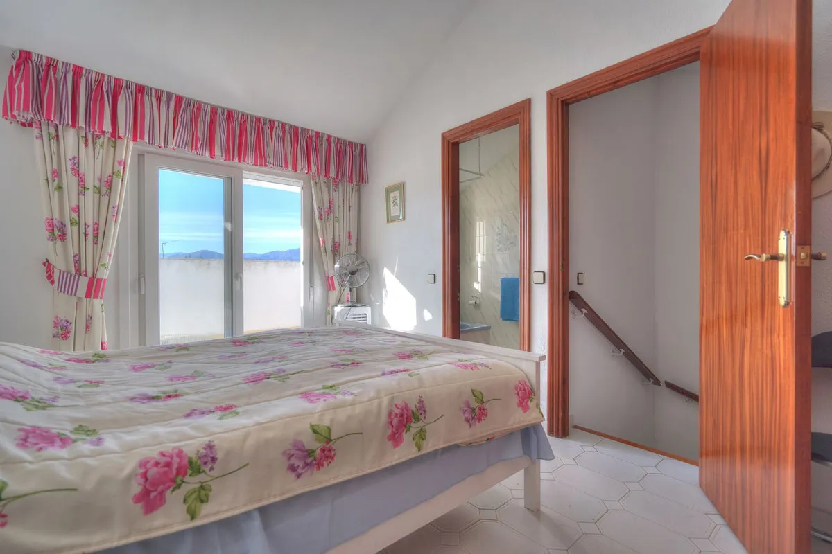 dbc51343-a5d9-4c7a-9339-977ebfdc3ea4