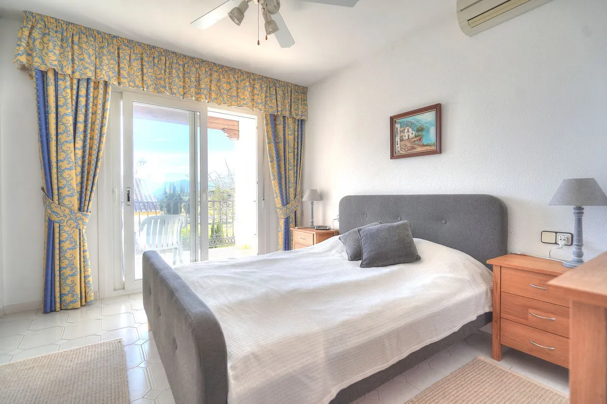 f71cff87-3897-49db-9634-15ad6ba29635