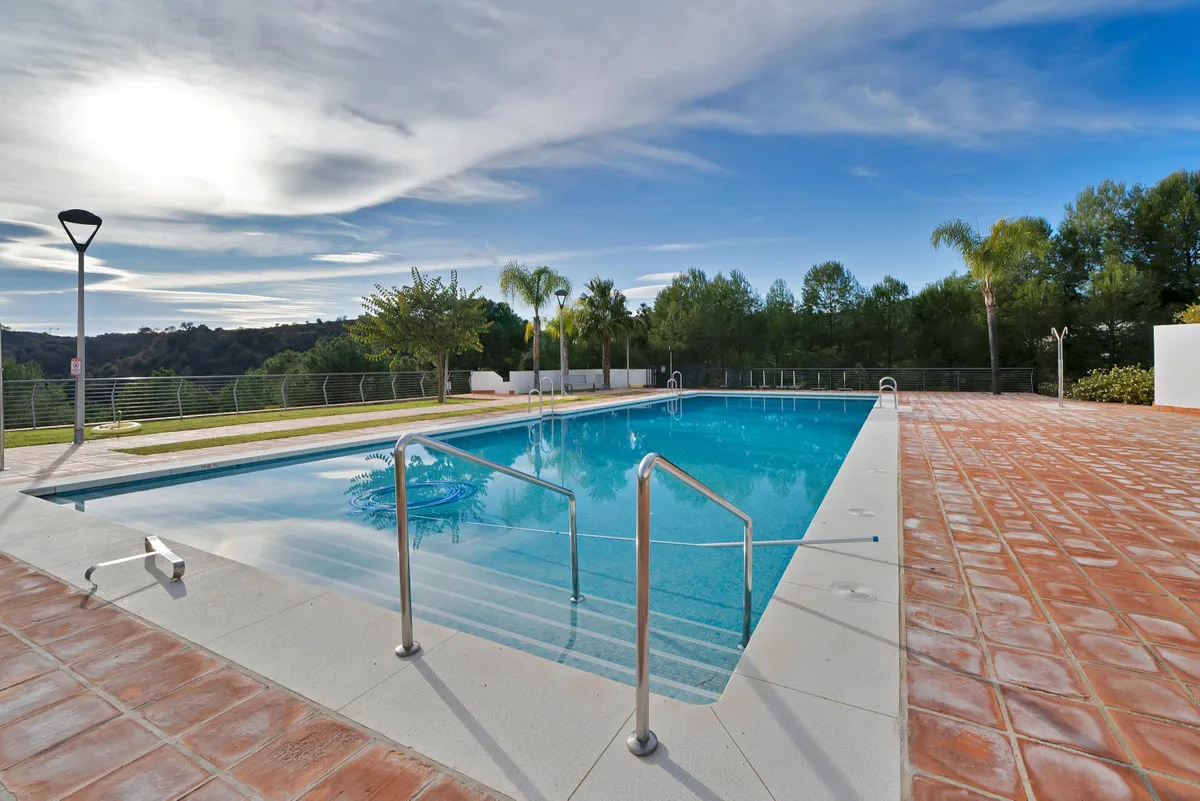 9b67d12b-bf0d-48bb-abc4-5871e892c650