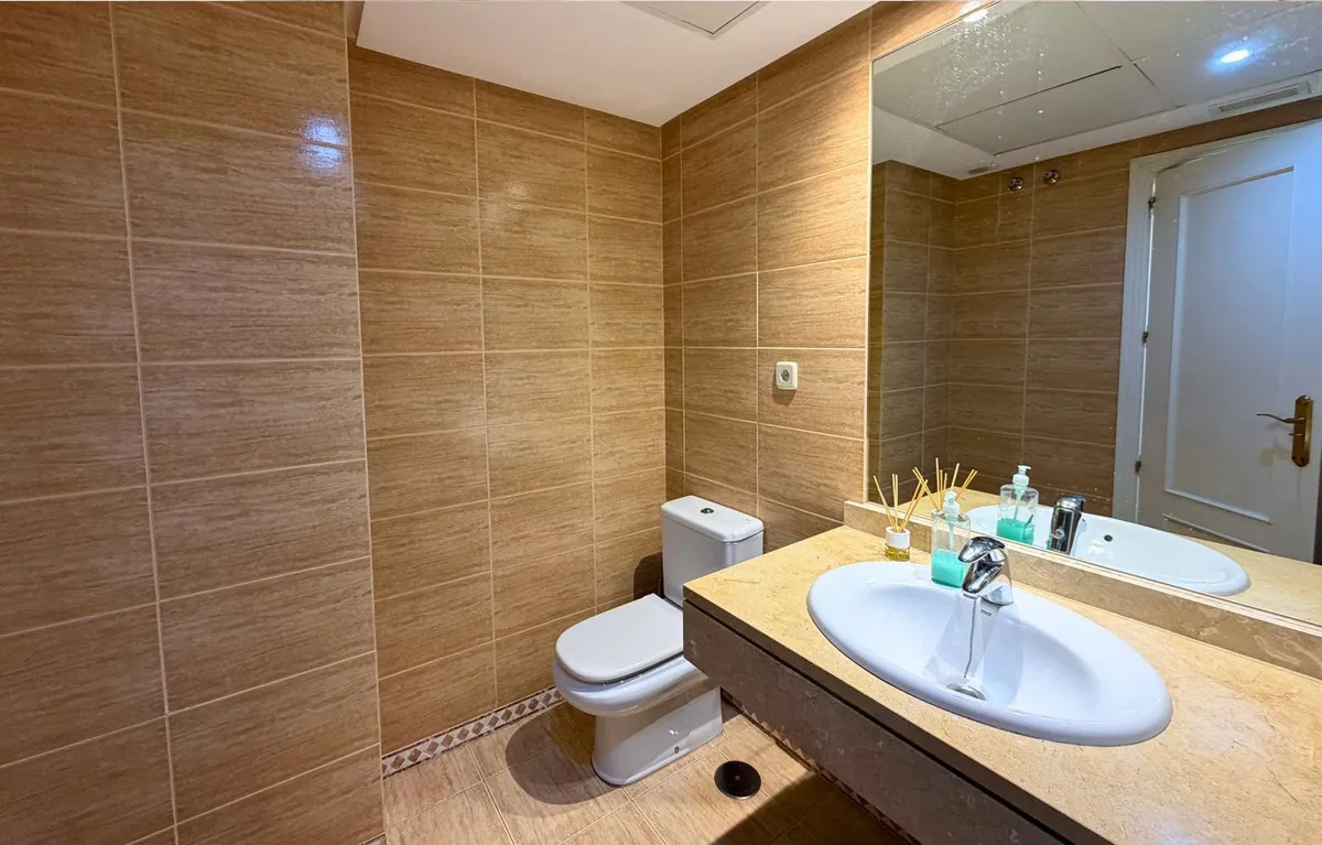 0c2802e8-0e2a-4e18-b450-795759329c34