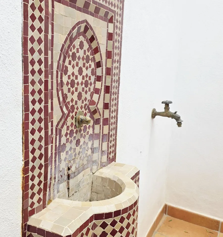 19d0bfee-e547-4a44-9ef1-43fe18cd0a6e