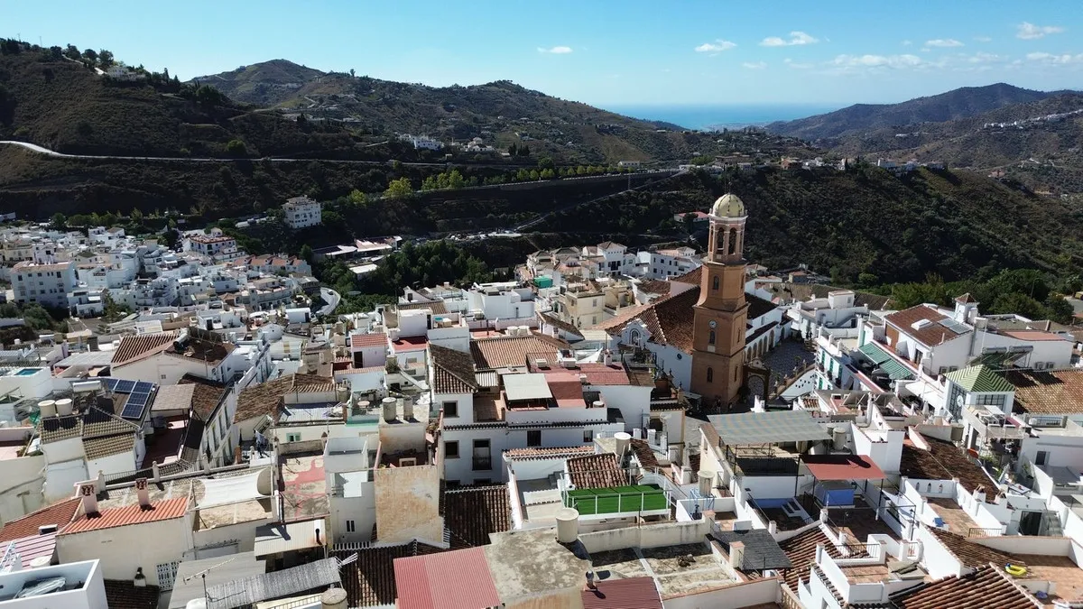 a2de0b9b-37e0-4ab4-bcc2-b39babc3cf33