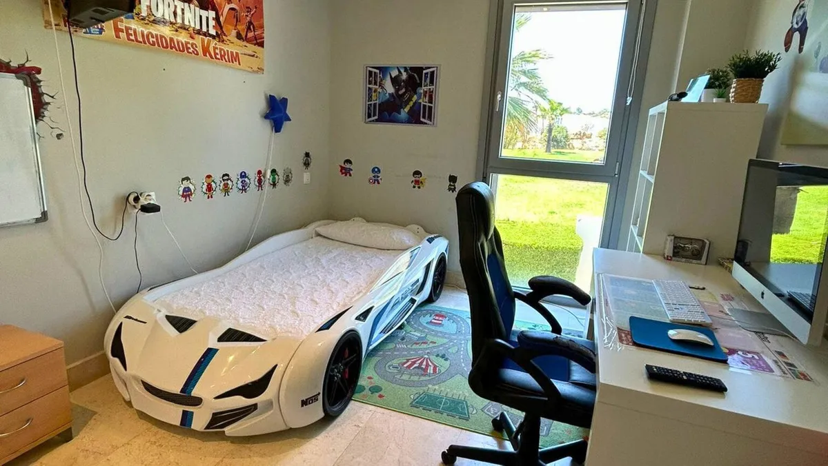 1e0d4e83-521d-47c5-bea0-166507b4c63c