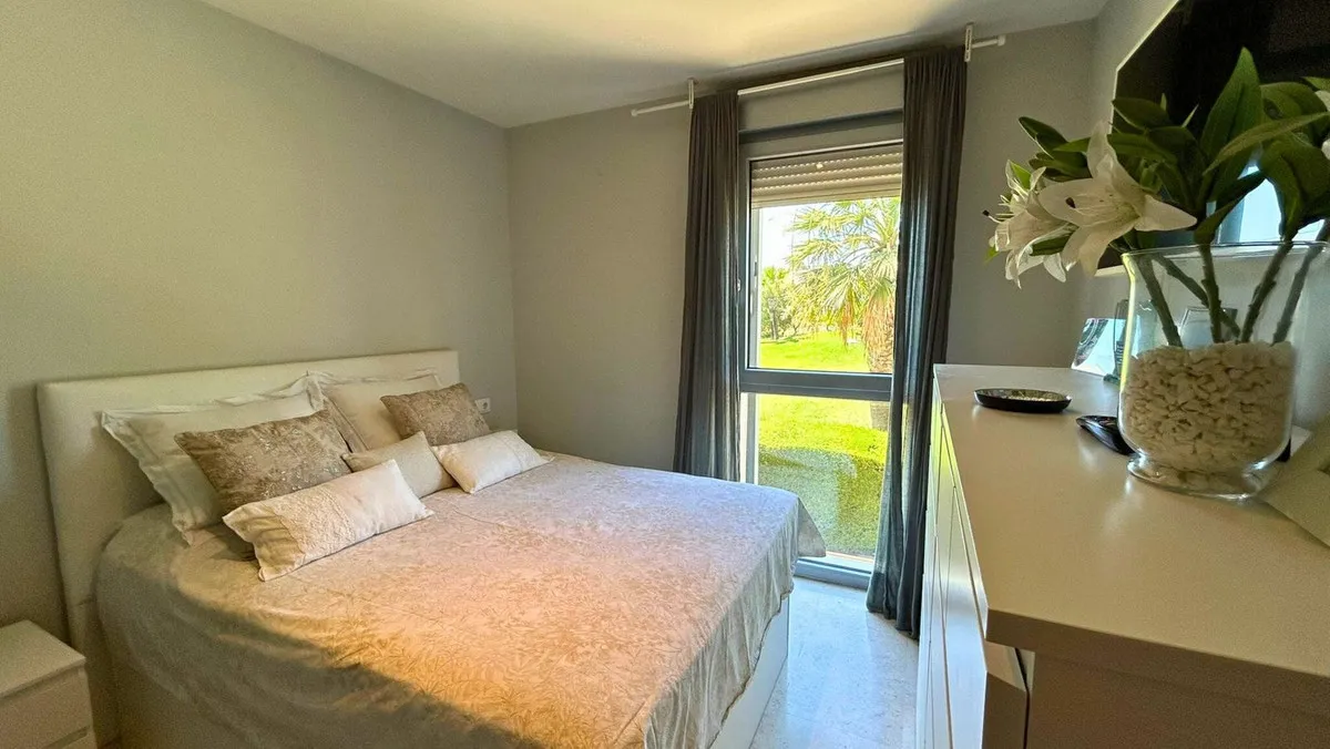 6b37c022-307a-4d6f-8d7d-77cfd55dd97a