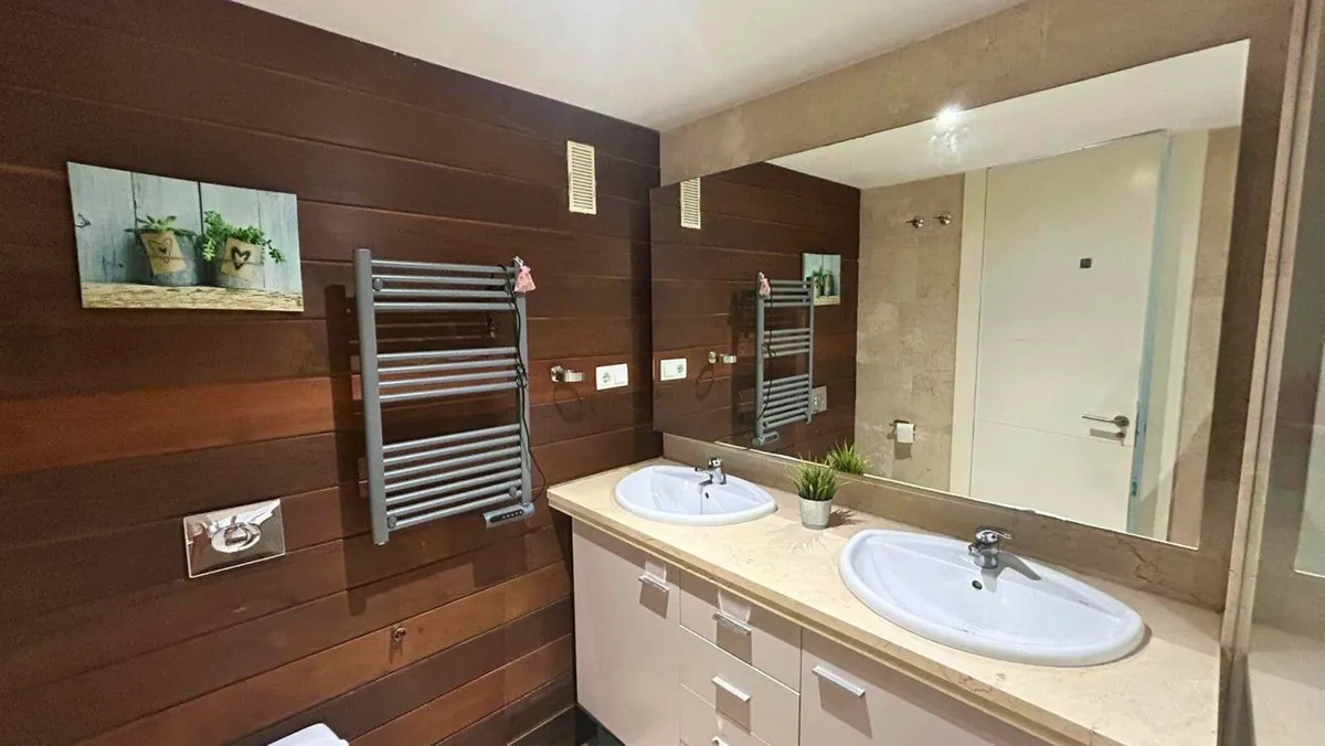 8b2ca686-c7f1-46da-99ff-e480c45752e6