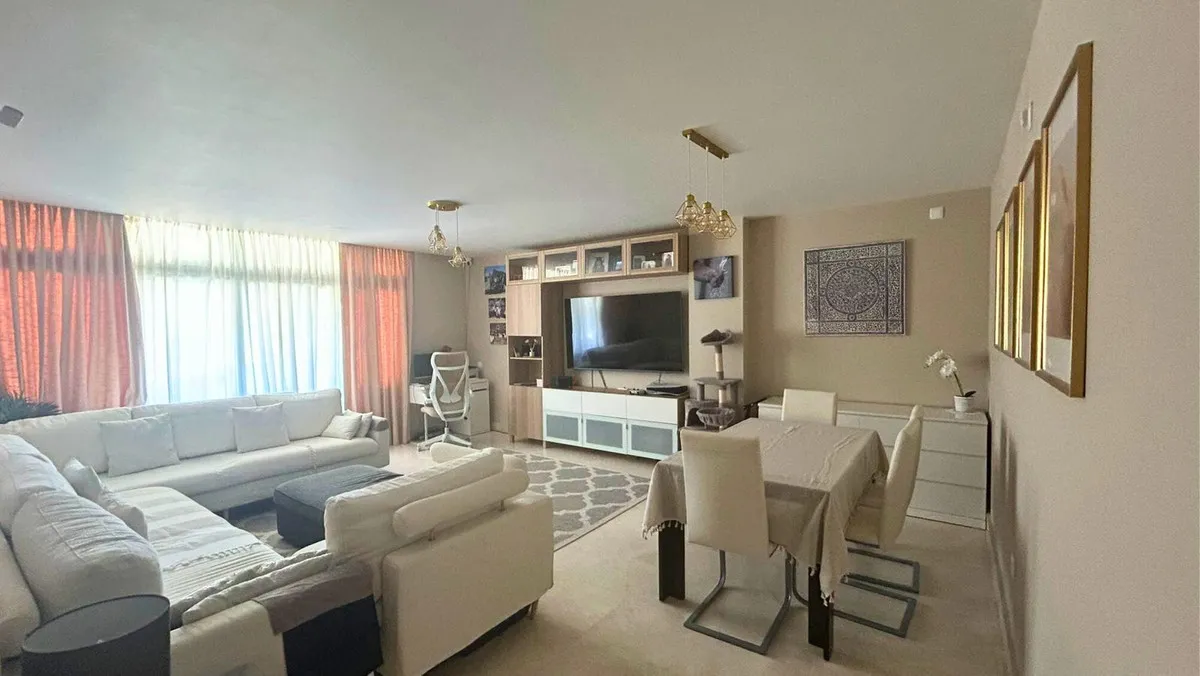 ff62c06b-4b4b-4d82-b6a8-b65a9c7563bc