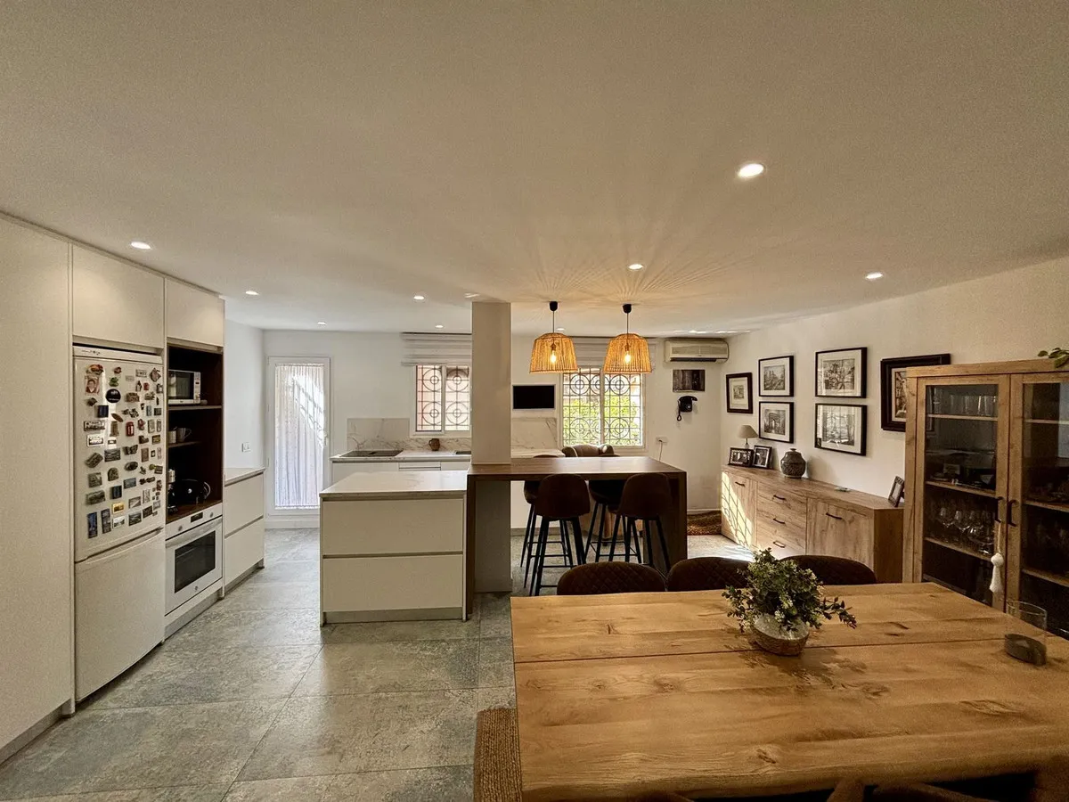 07f3f6c8-4c81-499c-ad8b-977ce46f2c96