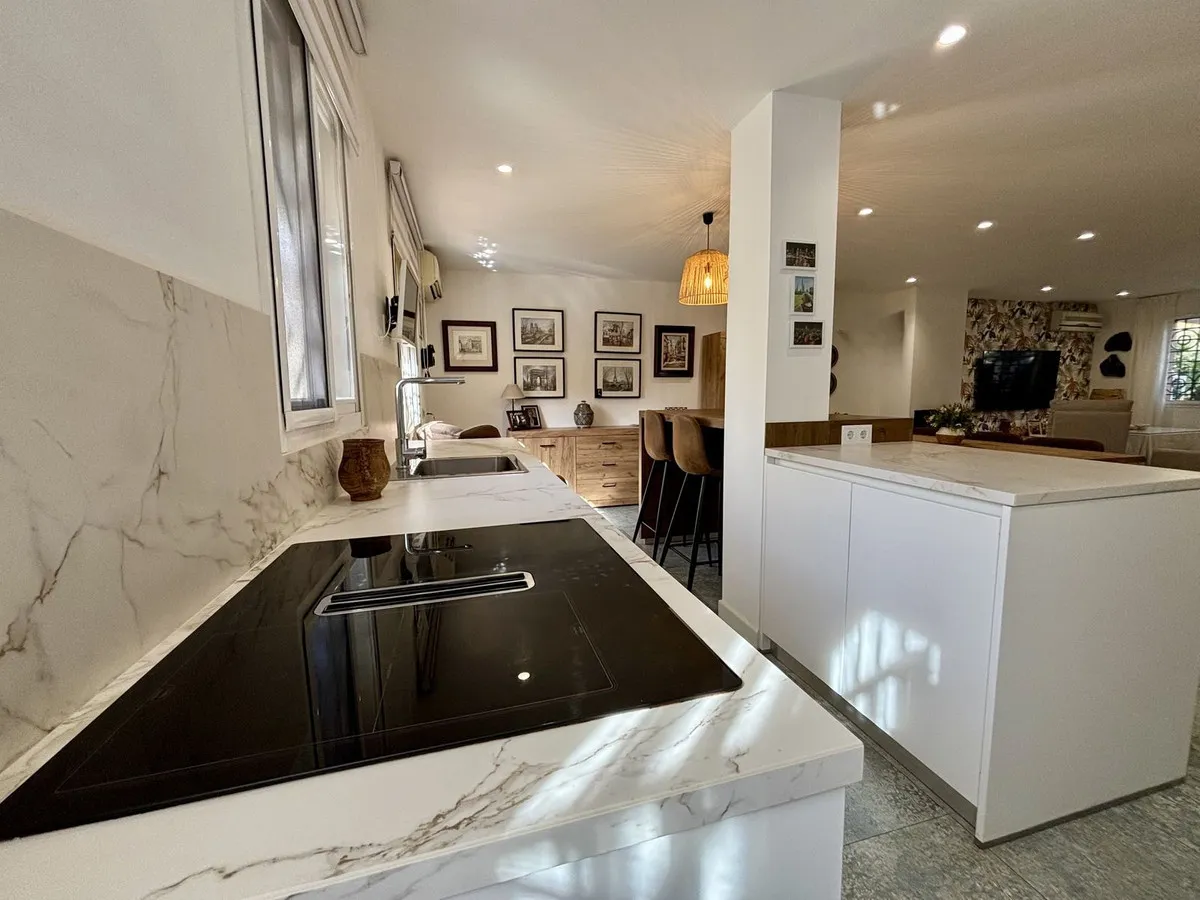 0876bfee-dbd5-42e5-a20a-6398479f7178