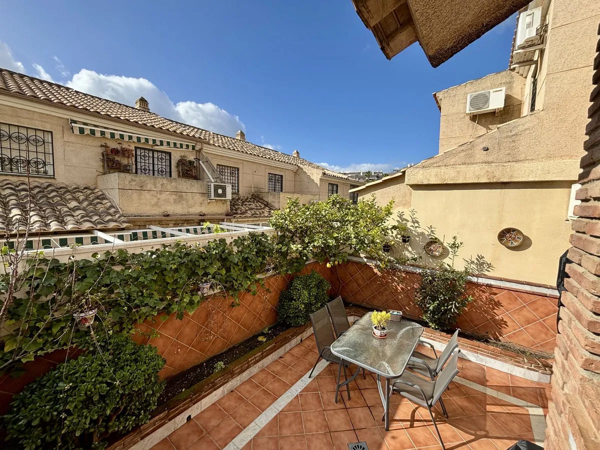 12c1ef6d-eea7-47ce-b7d3-c5e84bd8310c