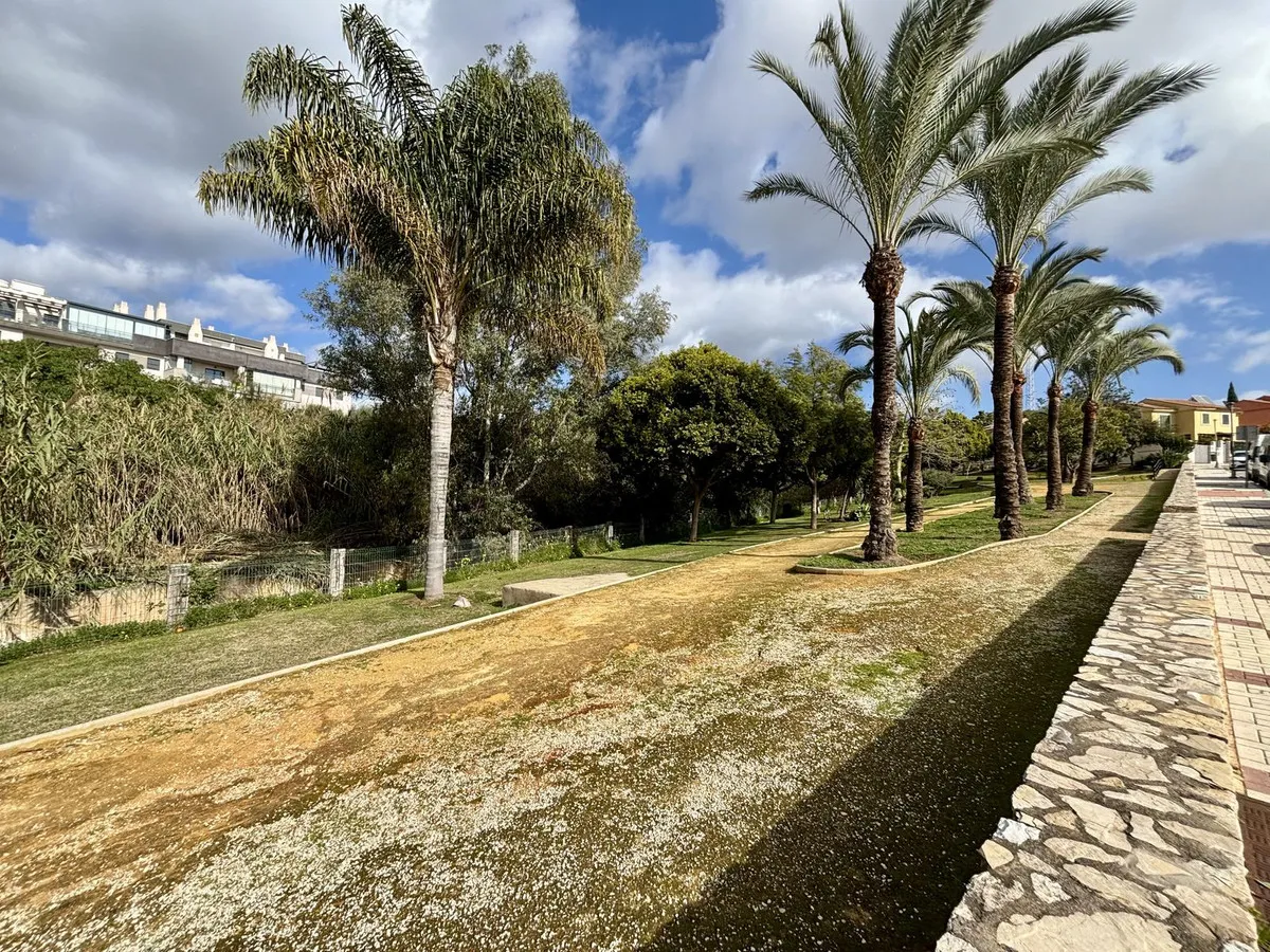 53ca11b2-e51d-43a4-b525-8380cde20e58