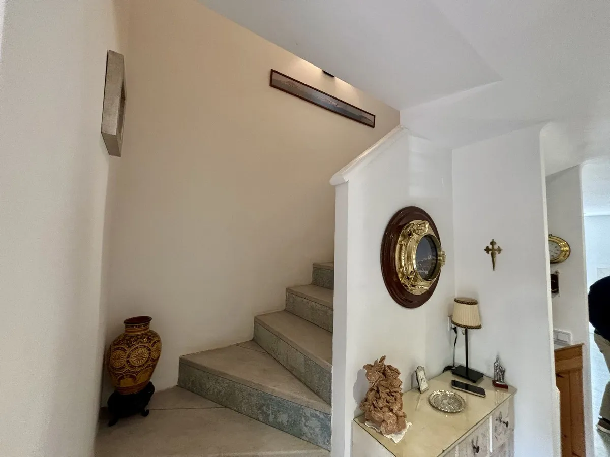 910b38de-b60e-4045-8b34-ba580f585672