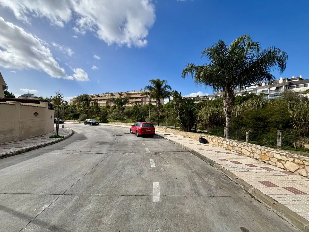 a2e0bf1d-acc3-403a-9109-d2ad44f65b95