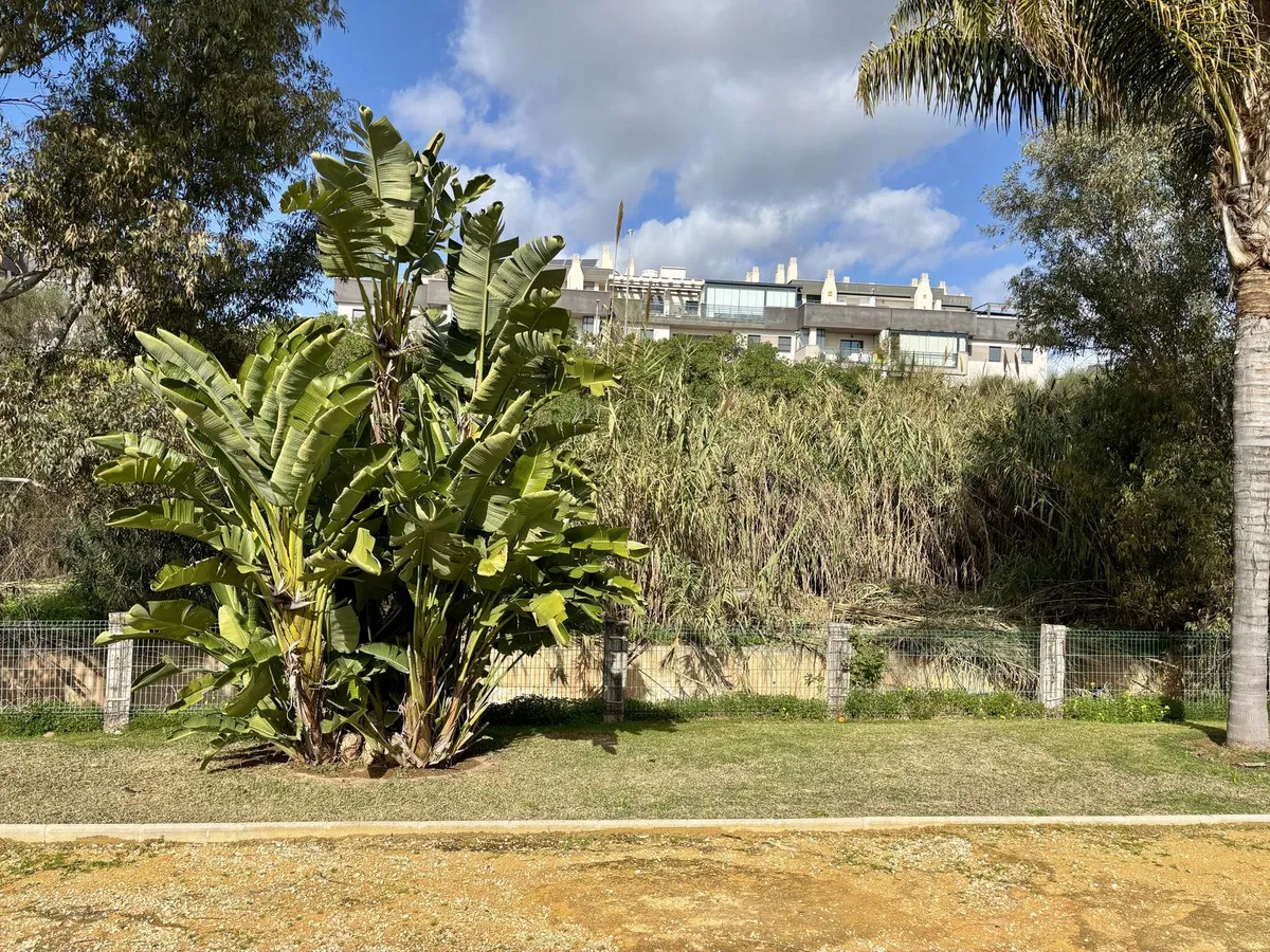 ef087598-03b1-486f-8bdb-83fb3cf4c868