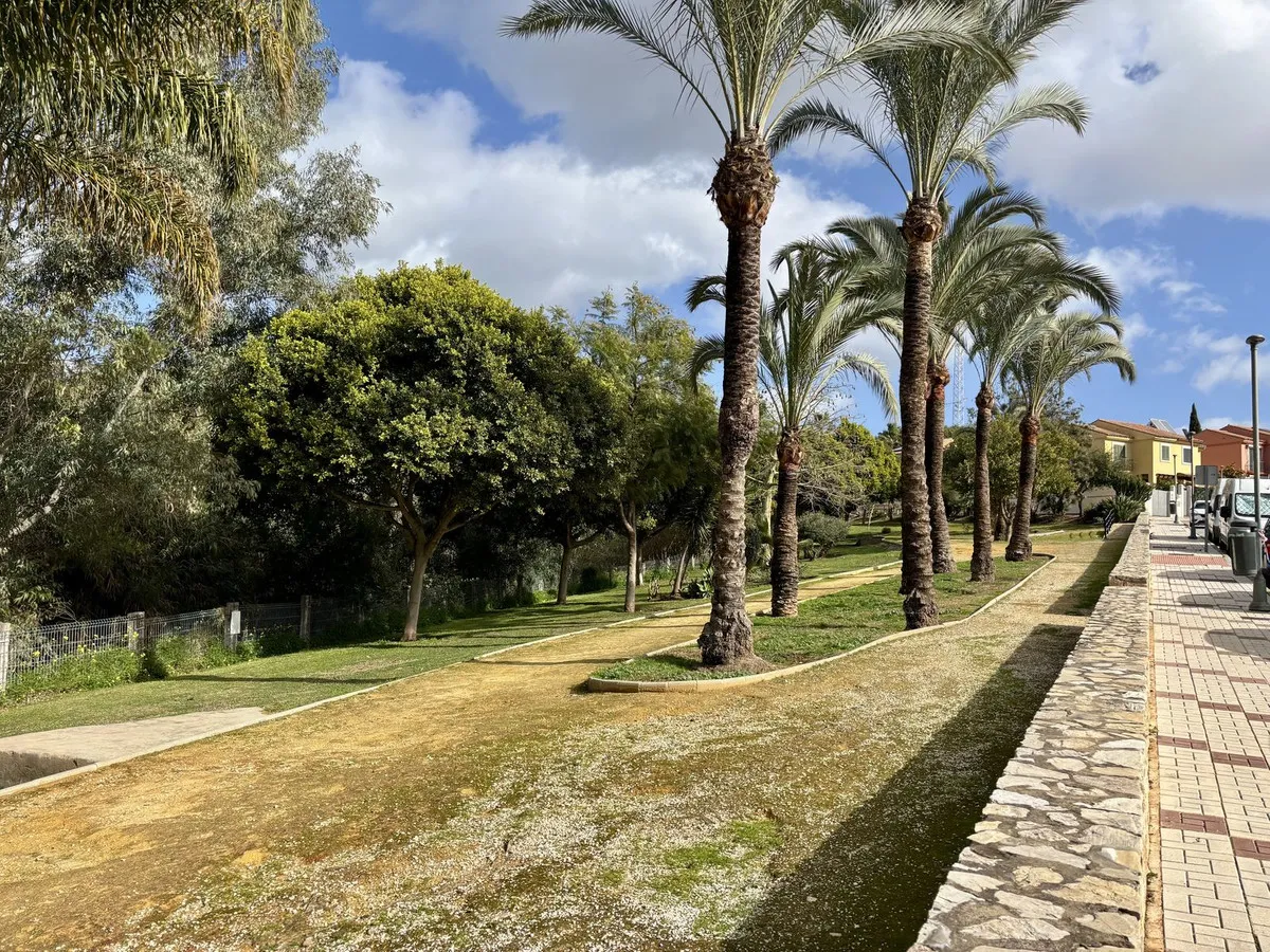 f9216fea-cf39-49c3-81f7-3672a29ac8ce