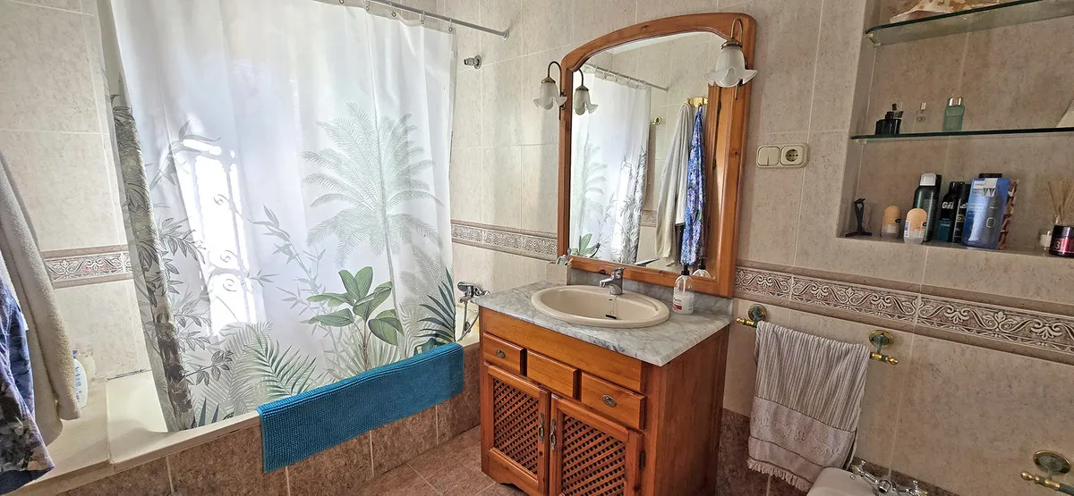 7afafd60-a89d-4f6e-9d37-28e0f0faa27e