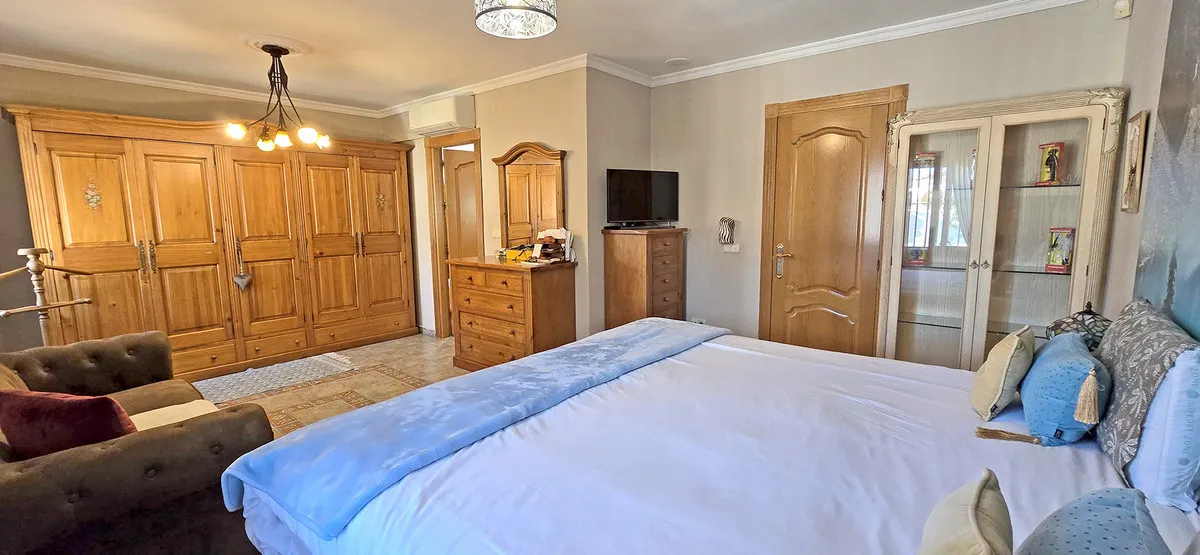 8334ba5a-66b6-48e3-990b-180f92810ff6