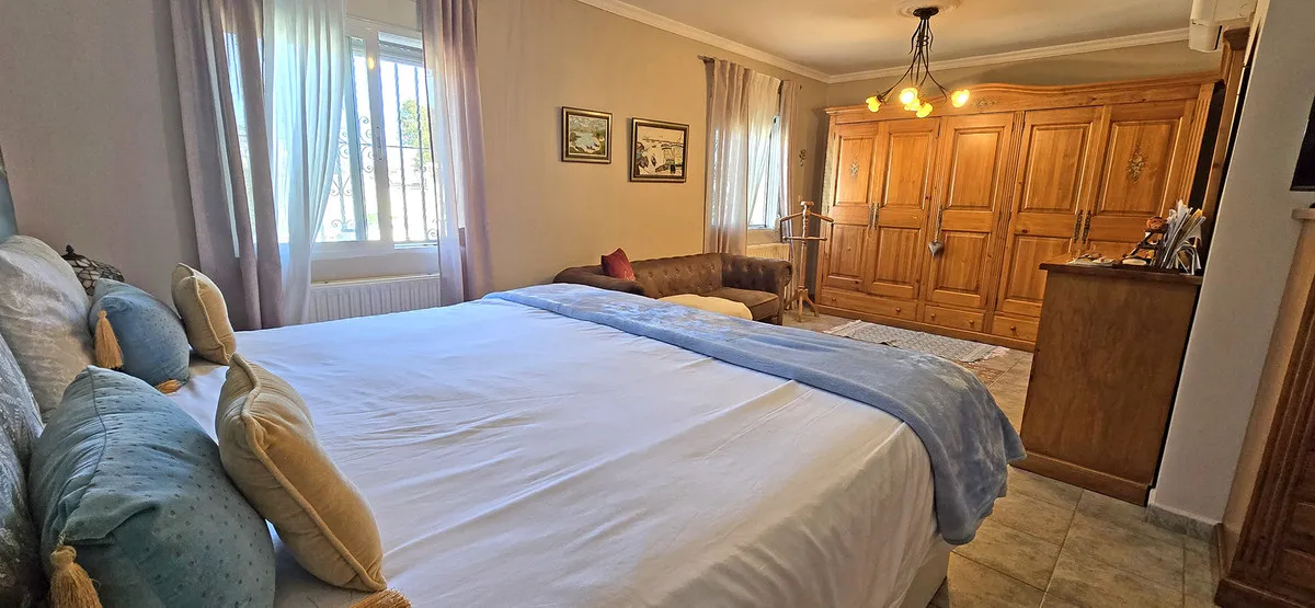 a442edfa-39c0-4ea1-b35a-90b8eaff0806