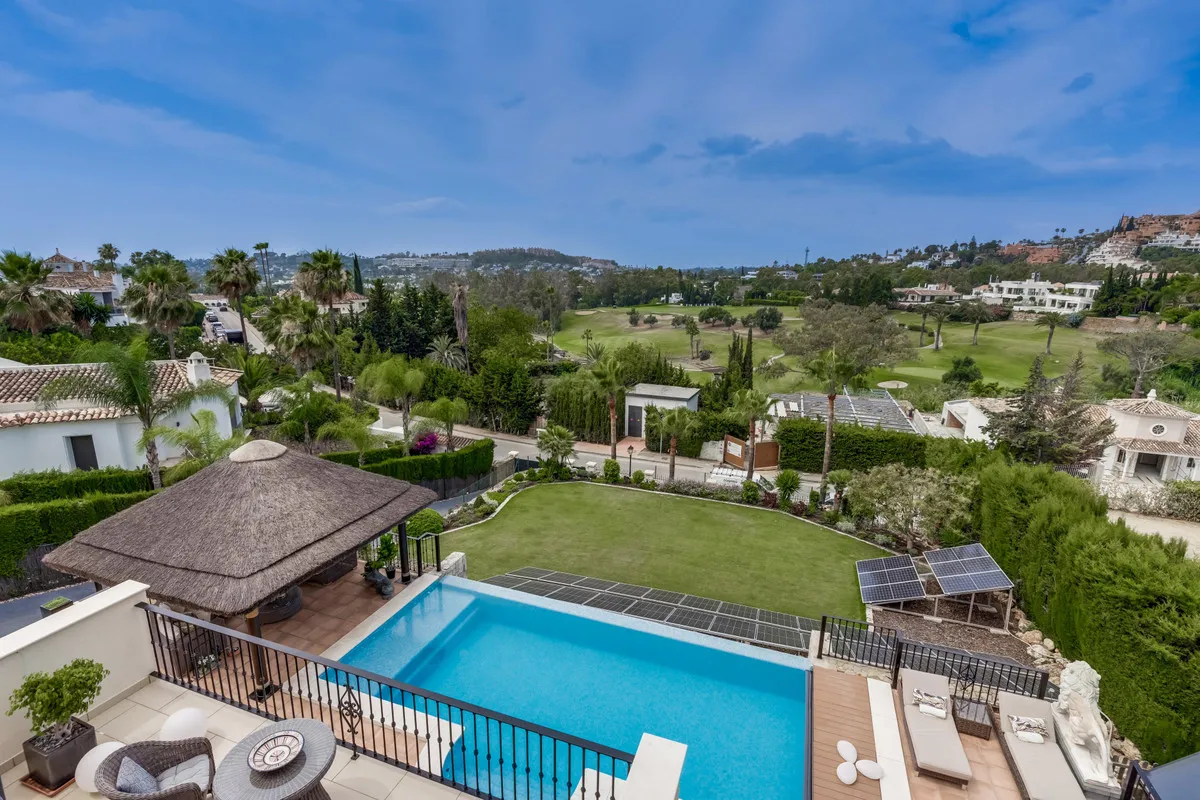 2076803a-25ae-438e-a140-b4958eeac115