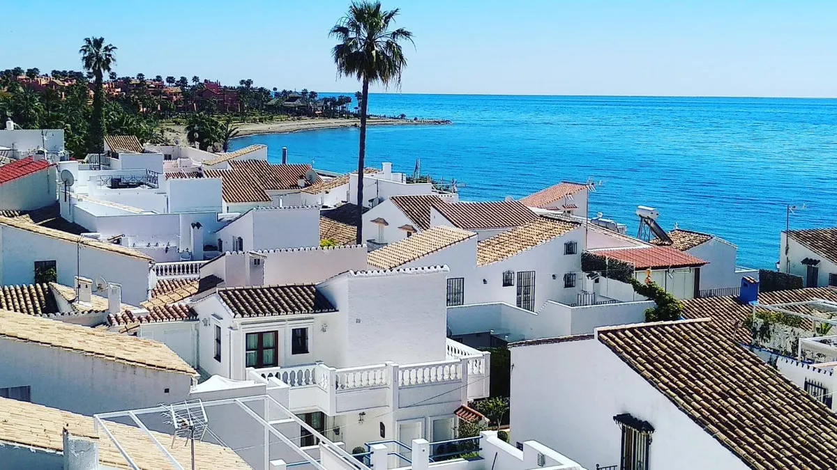 Renovated Beachfront Studio in El Pirata, Estepona