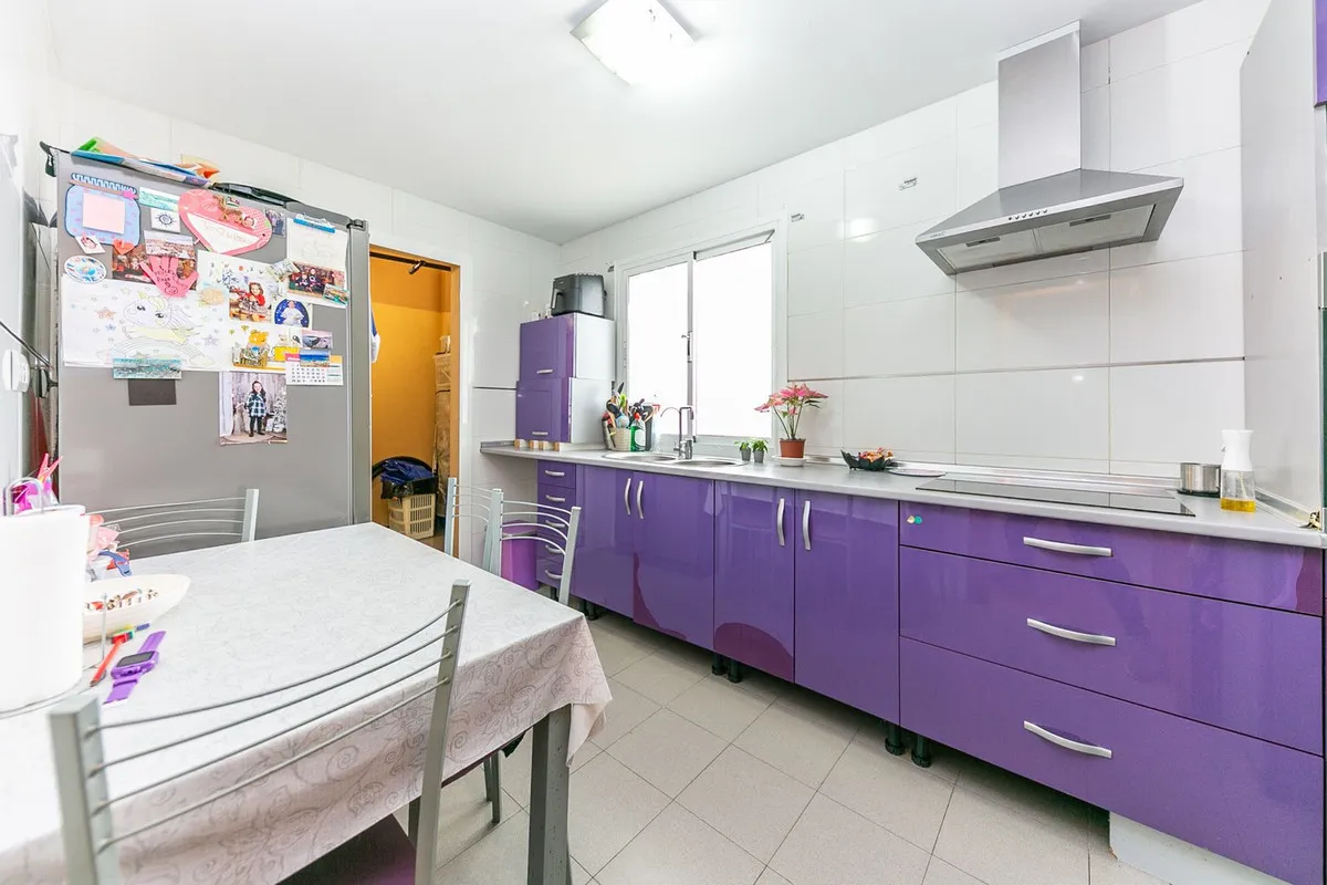 e4f8dc77-dd90-4a56-8589-52ad40728f72