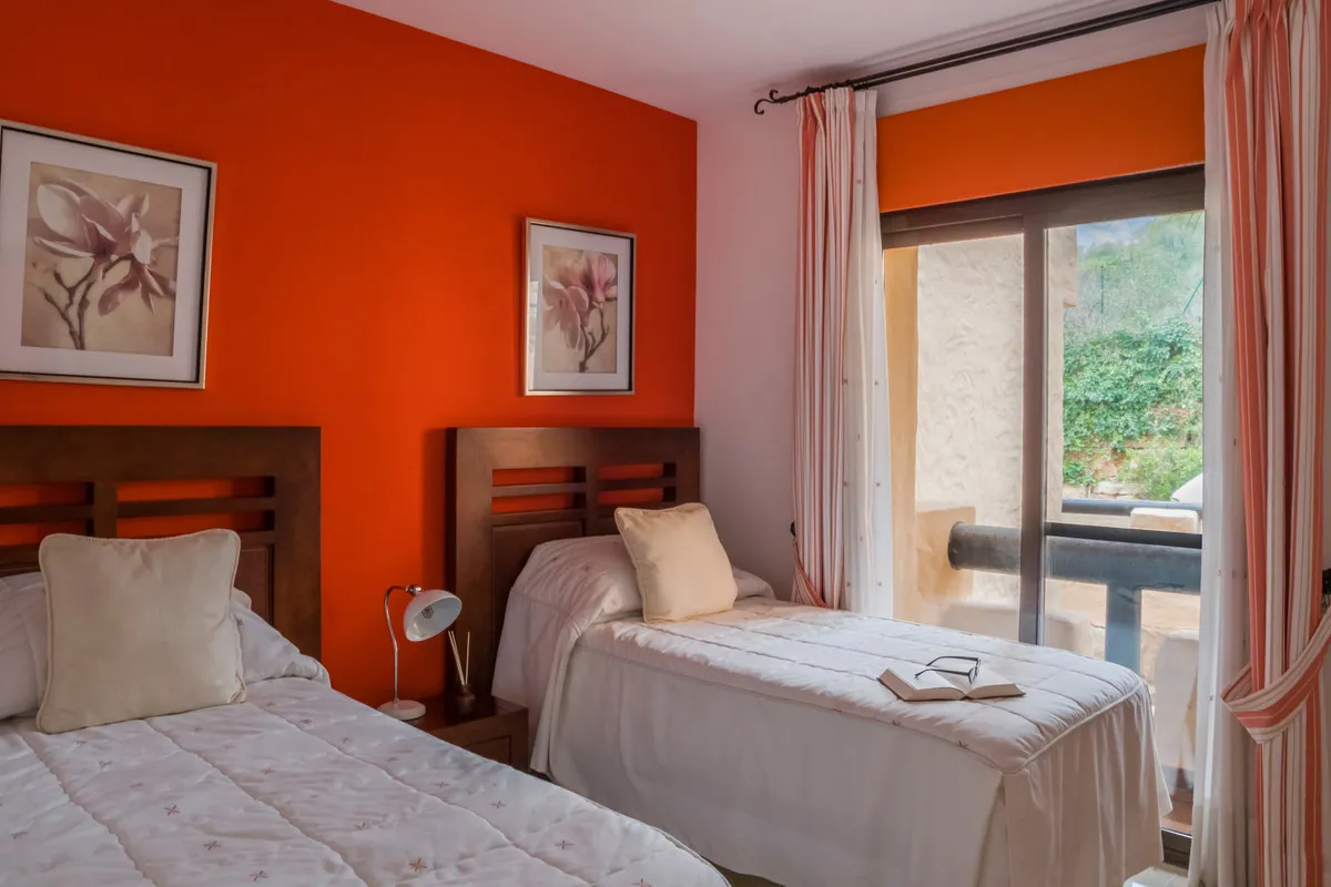 95993951-dfba-4e2c-80f3-edf281b05996