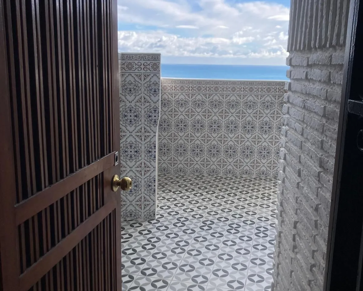 Sunny Attic with City and Sea Views in Torremolinos