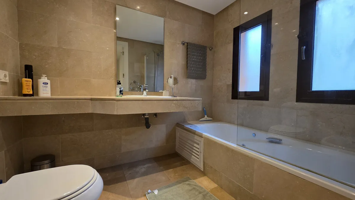 f87d0398-4fb8-48d7-ab03-3e466e896bbe