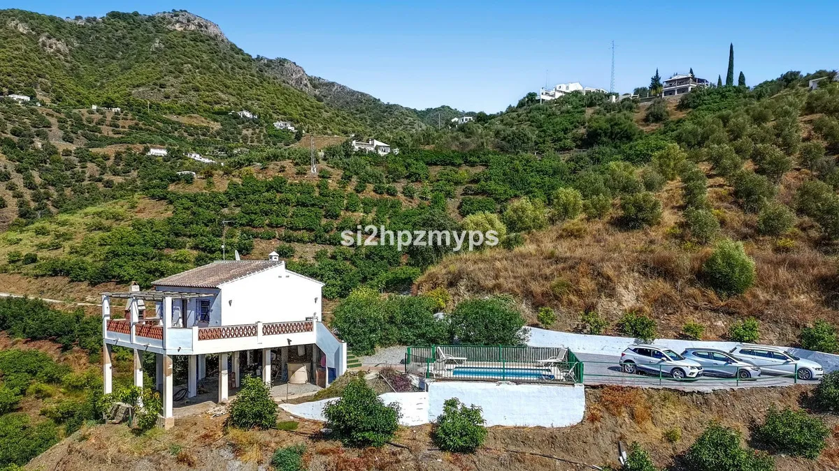 0779e033-c6a2-4b97-a697-48d92e0d1cf2