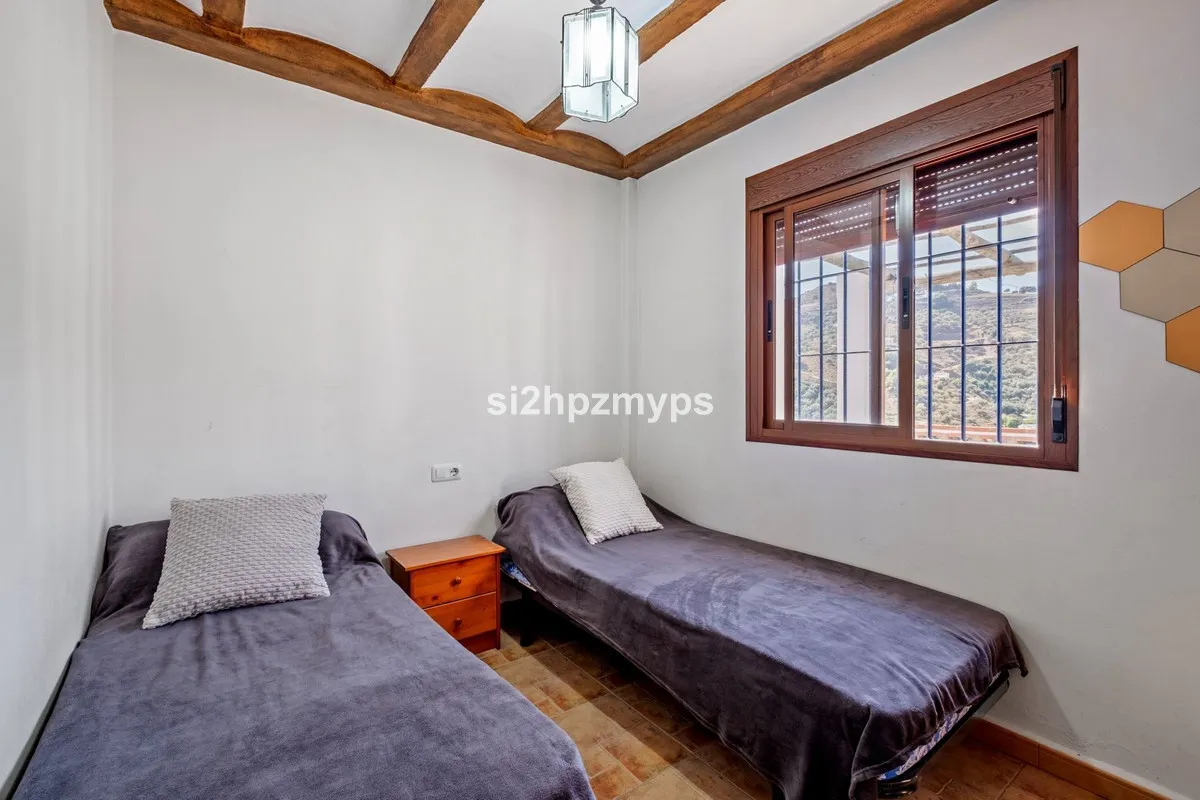 a87ed440-c48c-4702-96e7-006f80bc9955