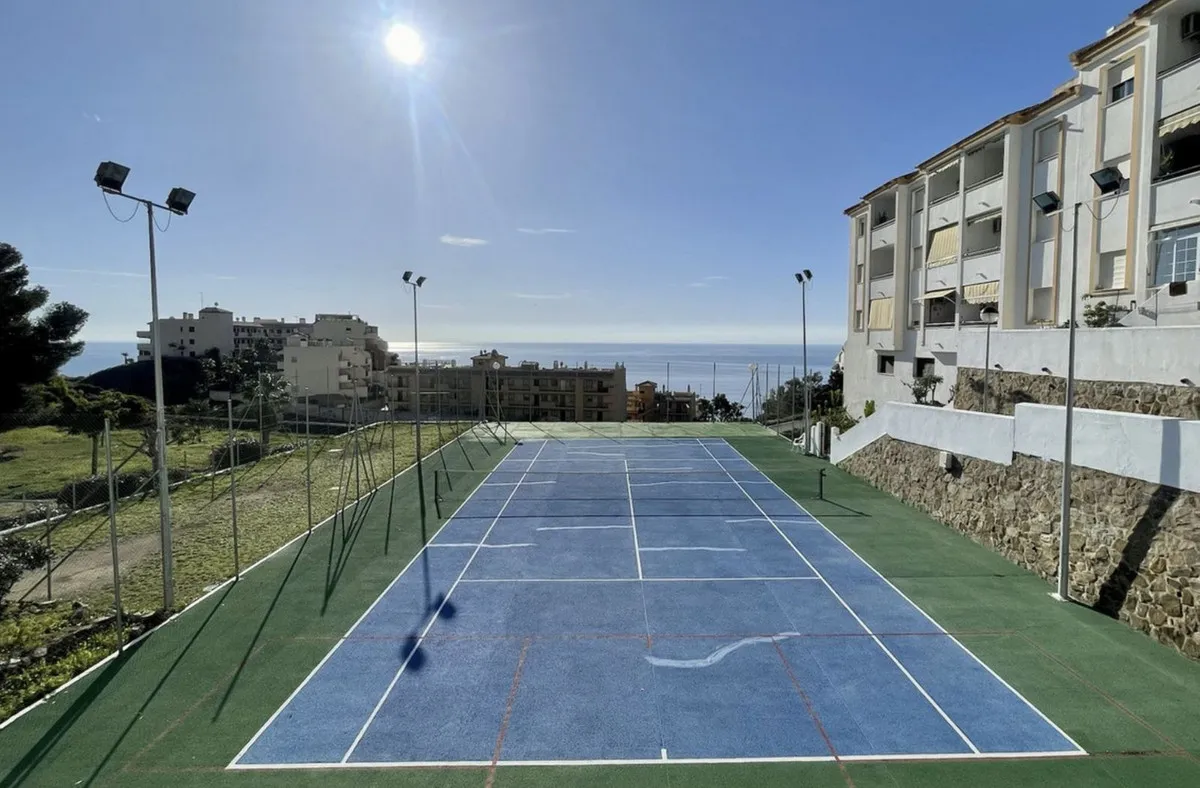 222e9f64-8f2f-4077-8f2b-c824643623a8