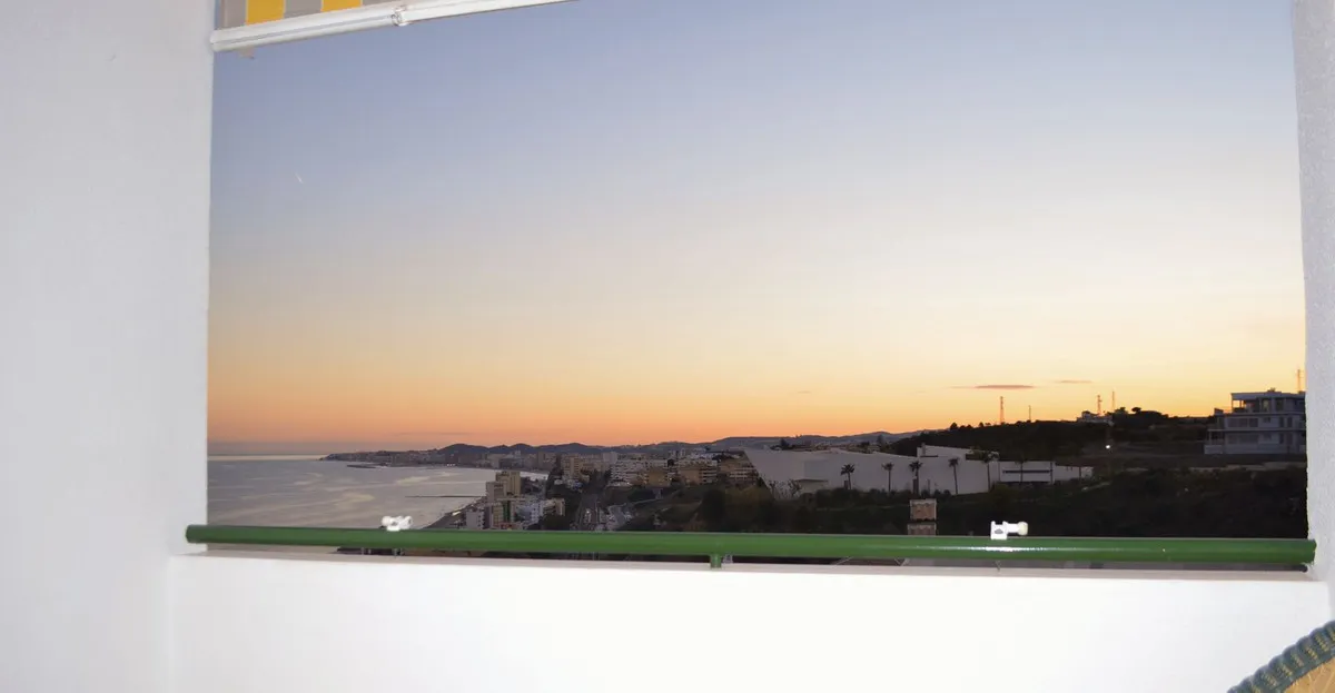 f63ee359-cc37-4e8b-bfb8-23332aeedf1a