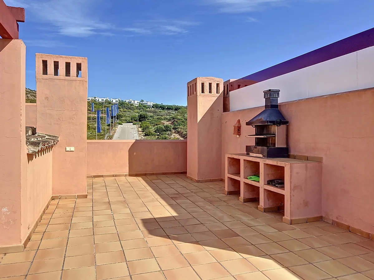 6437cdc5-7892-48d5-bb33-6d8a3d195a80