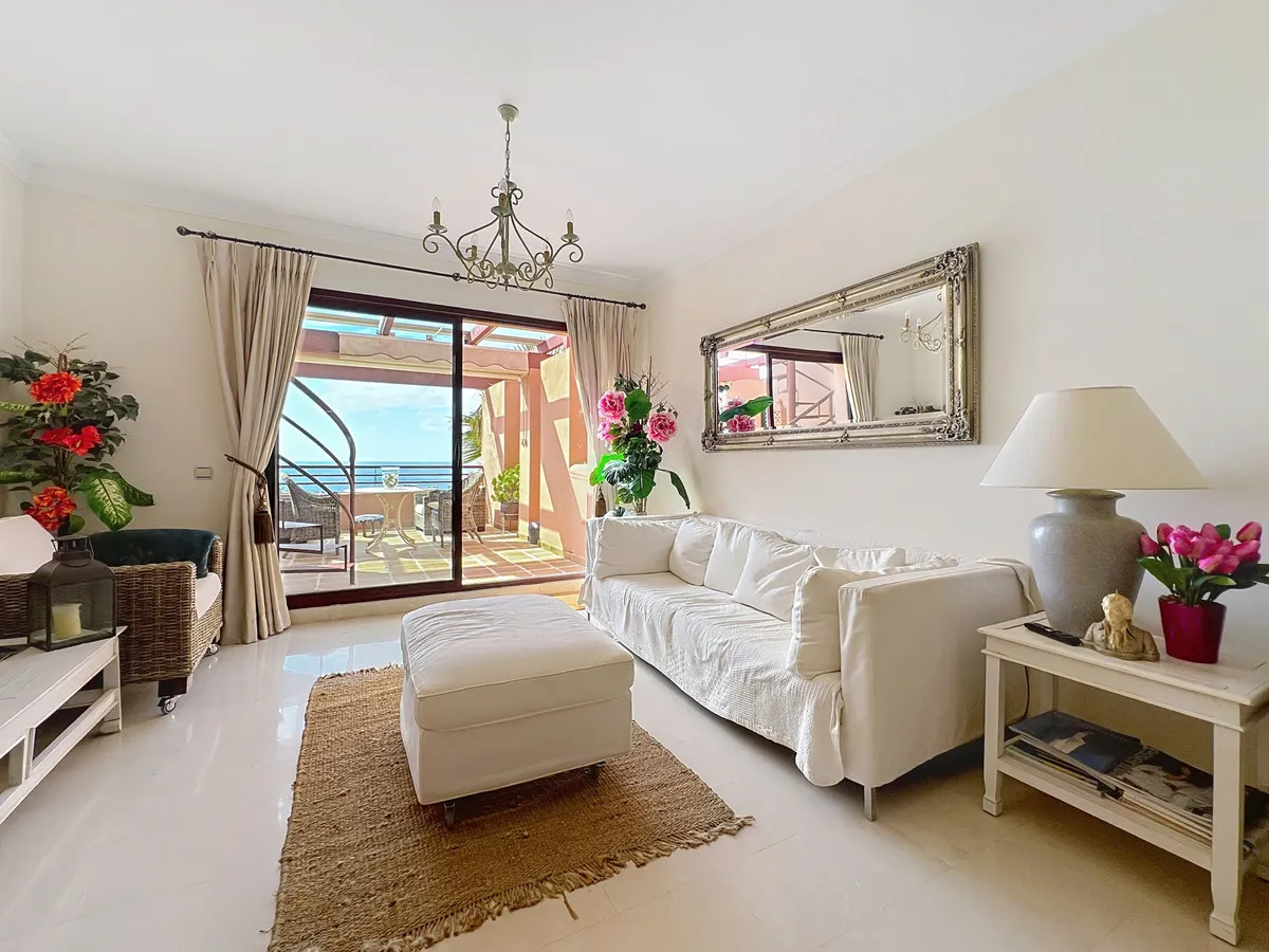 6dce3c51-ae7e-40a5-8410-5fabbd8fb3ff