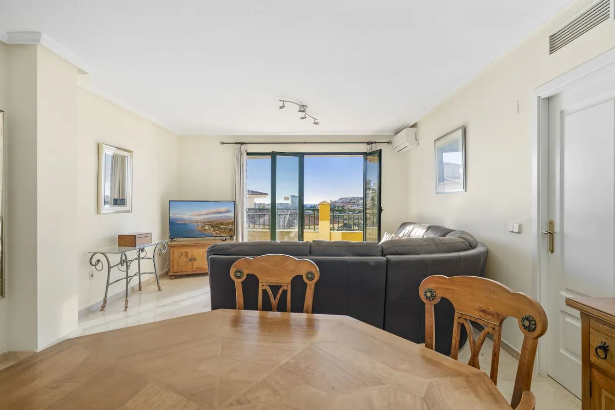 0fbc3aea-4c04-47aa-beee-1a402ea3187a