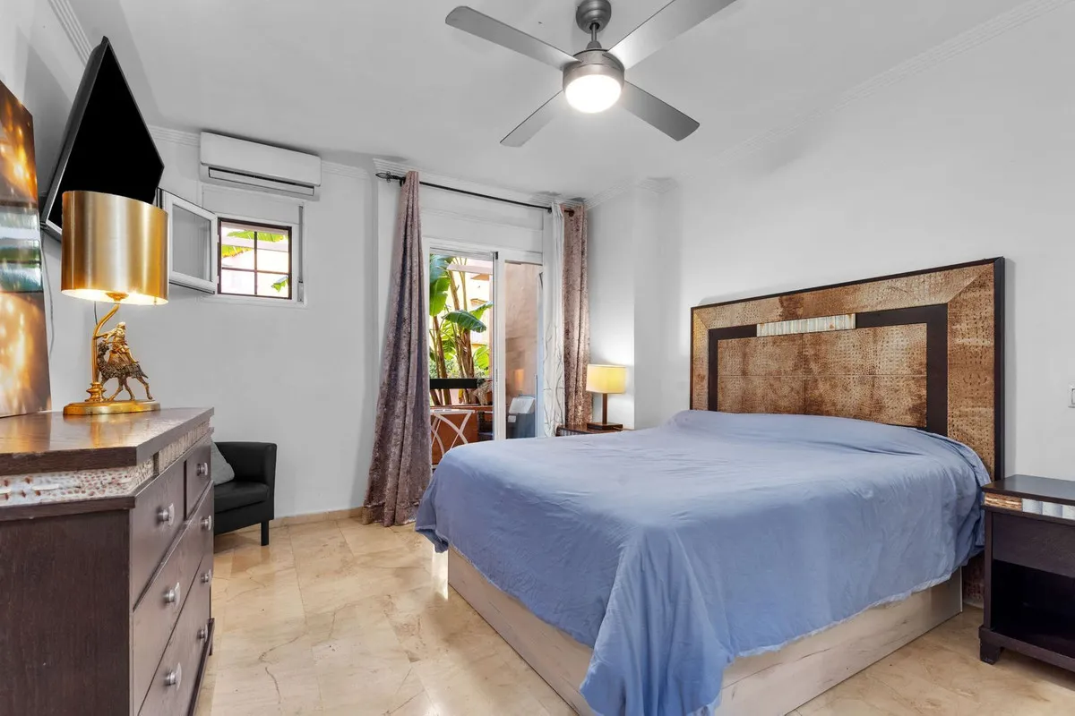 0332e814-4ae0-471e-a236-fbef412556e8