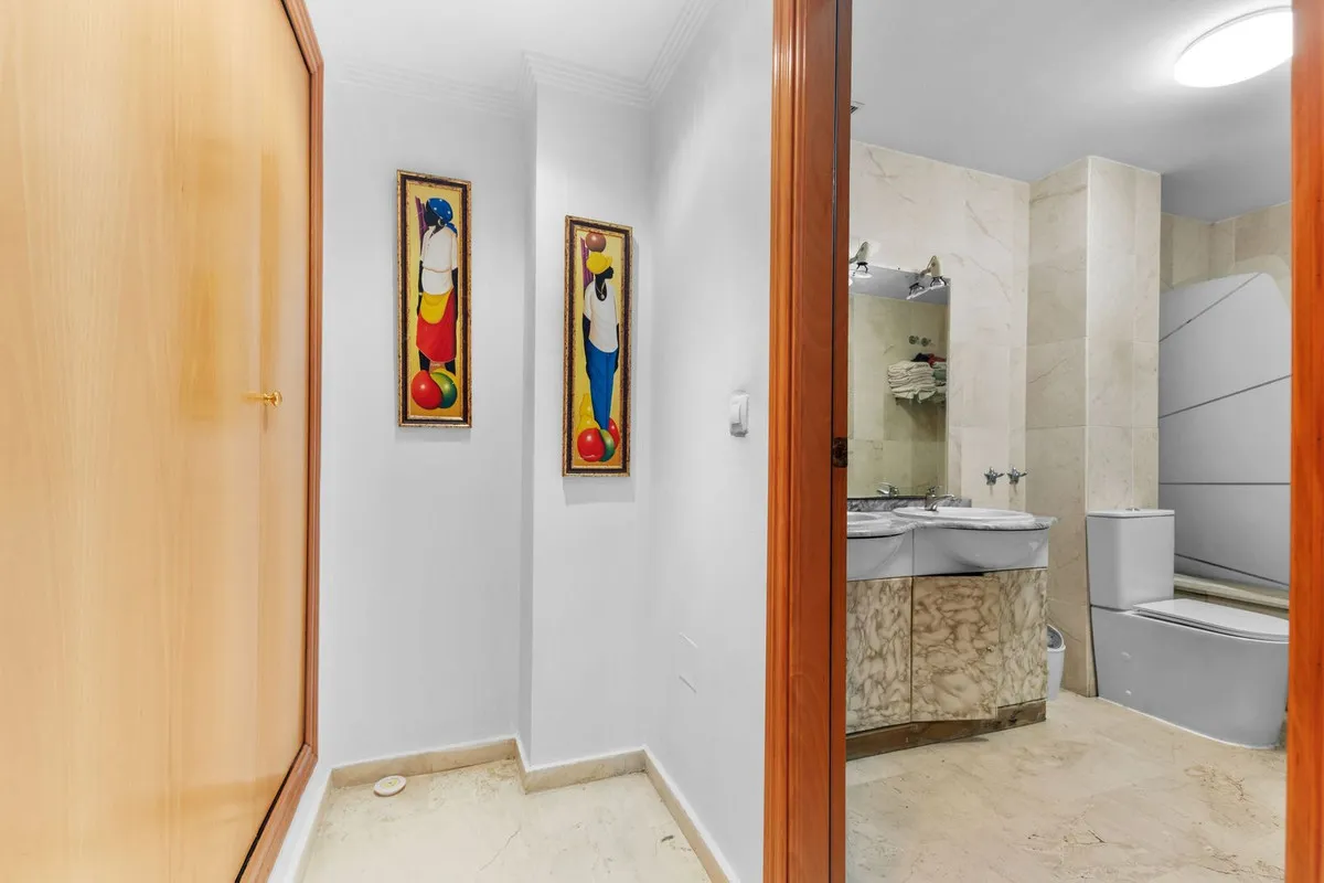 9f6fa404-f0a6-4625-8ea4-aad17cb63df5