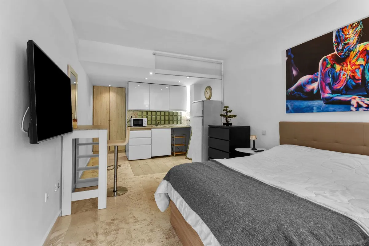 afbf431c-2dc7-468c-bff2-d5d4b47ae79b