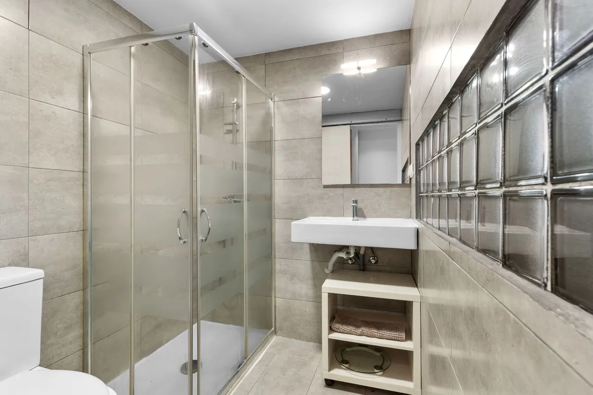 be4a9d34-e6a1-4565-bd5e-c600c8398626