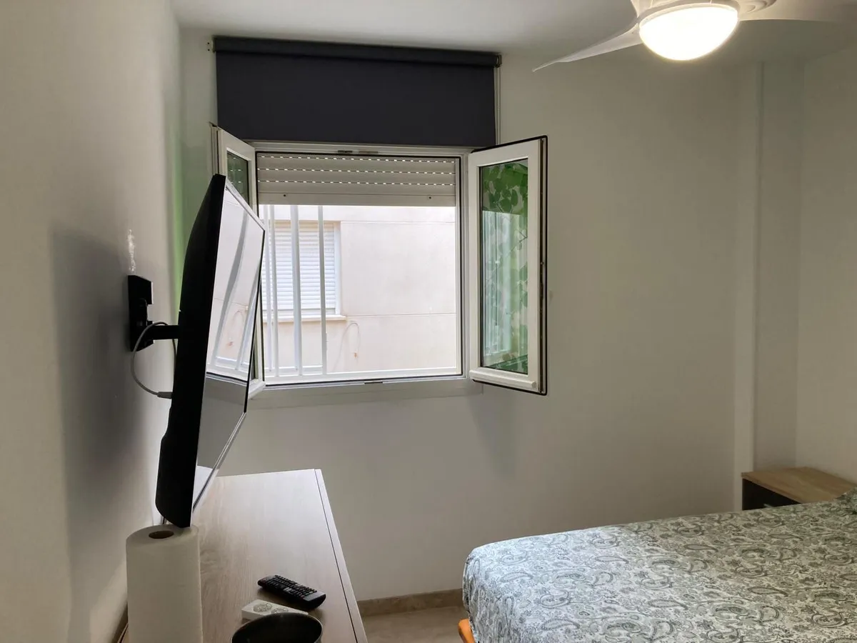 1a7a9a35-8c48-43af-a702-8e11a57873fd