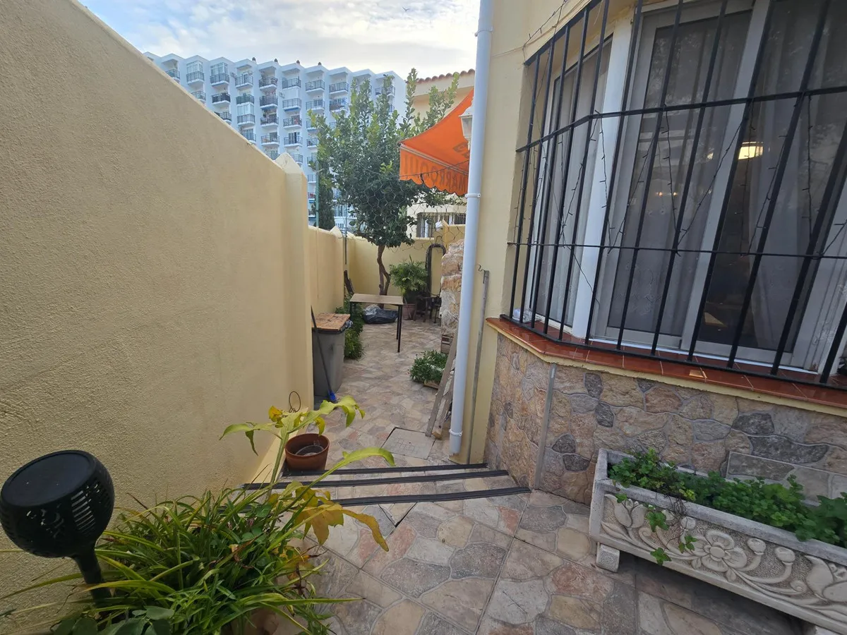 f1f5b377-fece-42a2-a58a-1002c45b9a6d