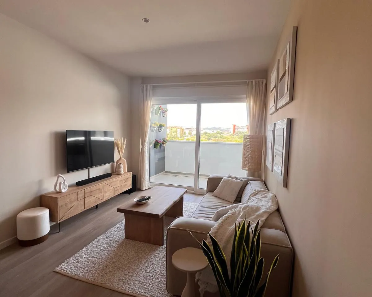 74afe578-ad3d-4a2c-83cf-a9067fa3776b