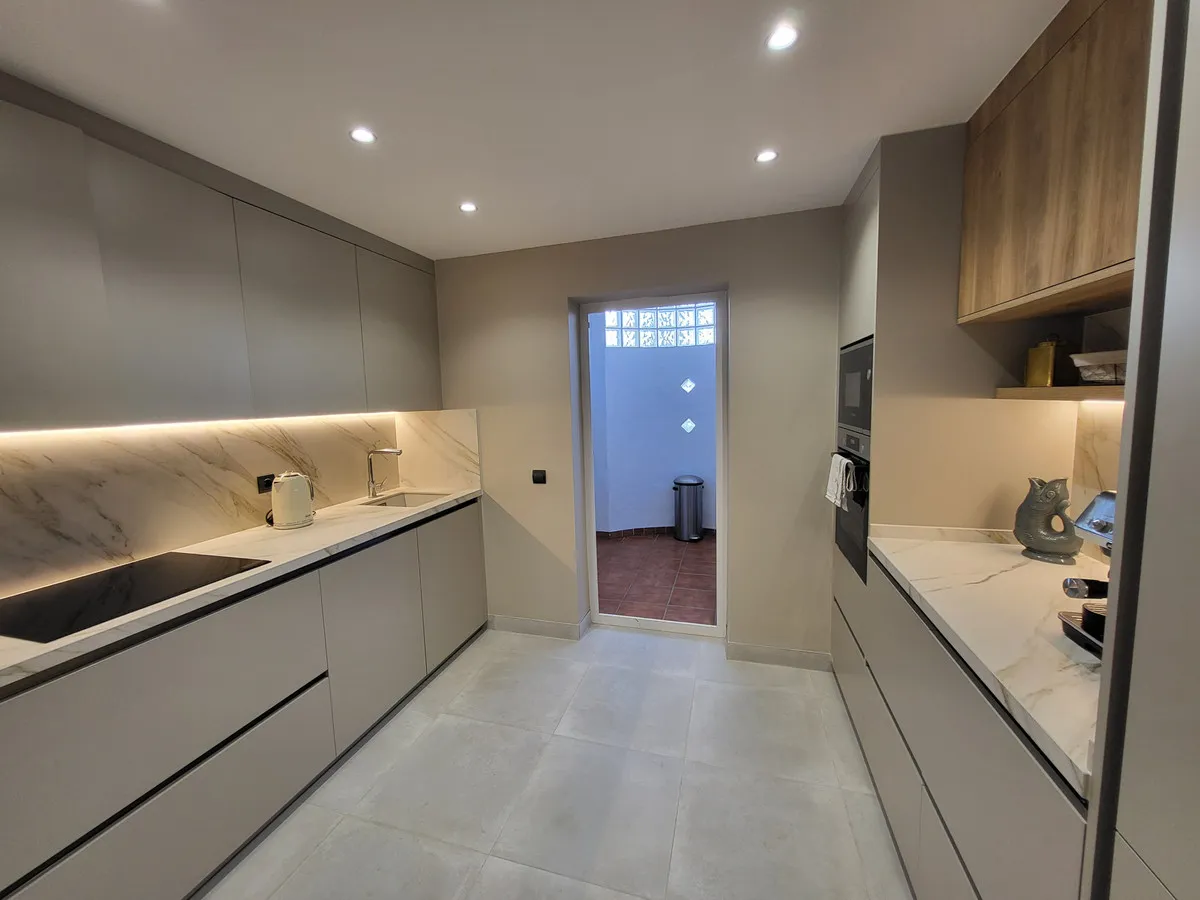 b420b180-f85b-4ad1-8087-34845475a48a