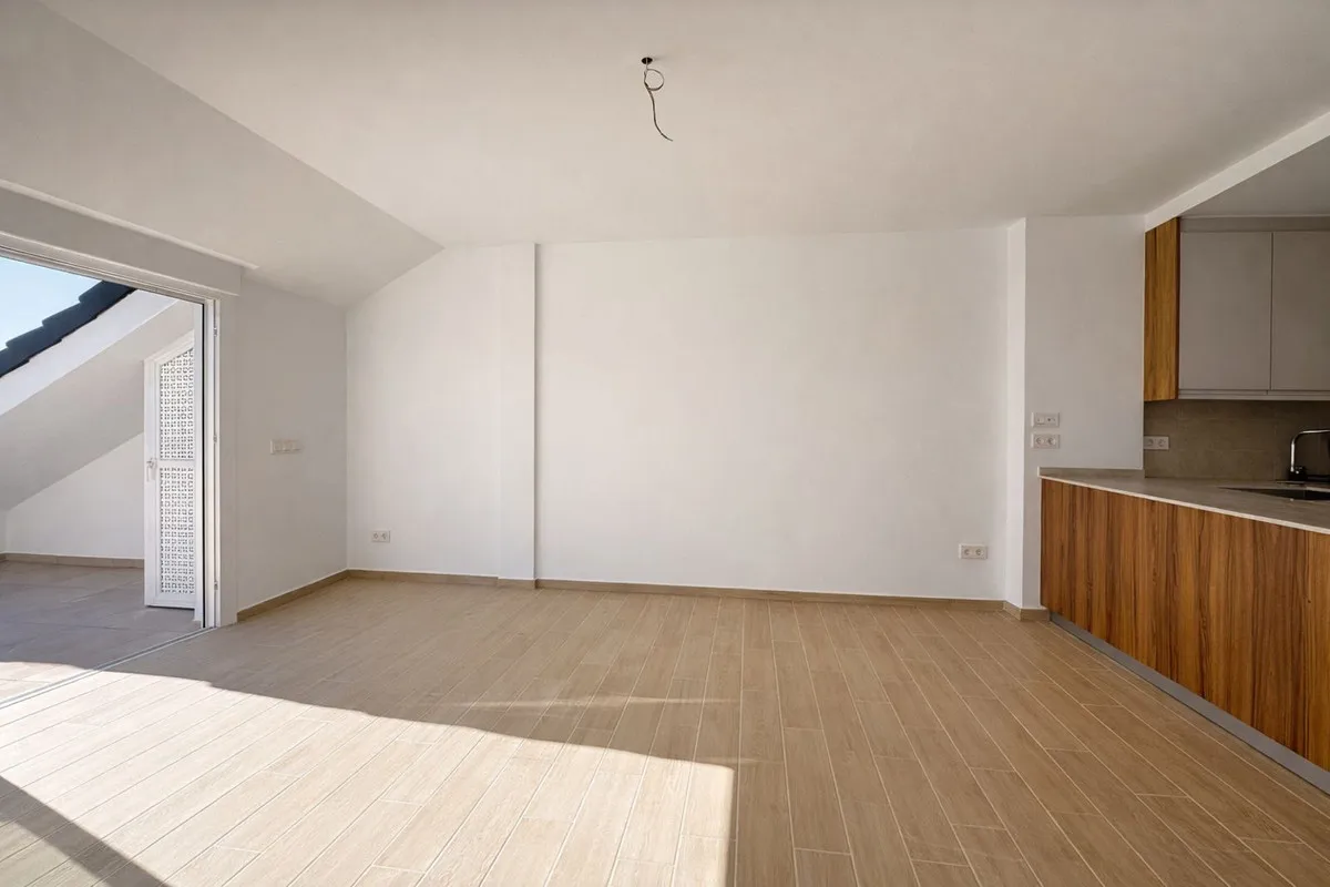 1b8d172e-0453-4c3c-a1aa-ef0450b93306