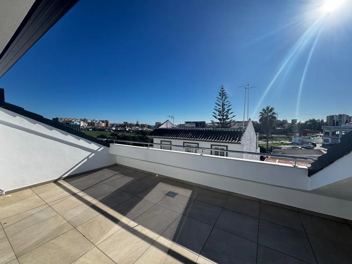 Luxury Penthouse with 3 Bedrooms in La Calerita, Fuengirola